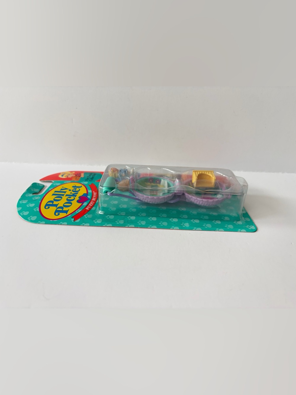 1994 Polly Pocket Pet Parade Fuzzy Bunny Locket - Picture 6 of 7